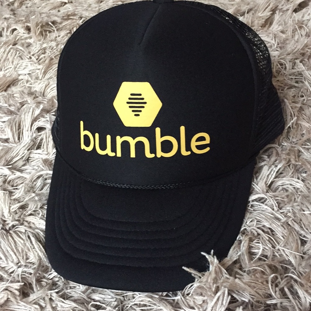 Bumble Snap Back